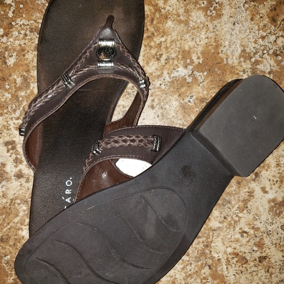 Sandals - Picture 4 of 4